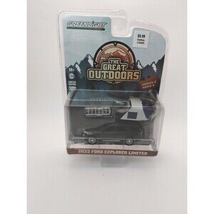 GreenLight Great Outdoors Series 2 2022 Ford Explorer Limited 1:64 with tent NEW